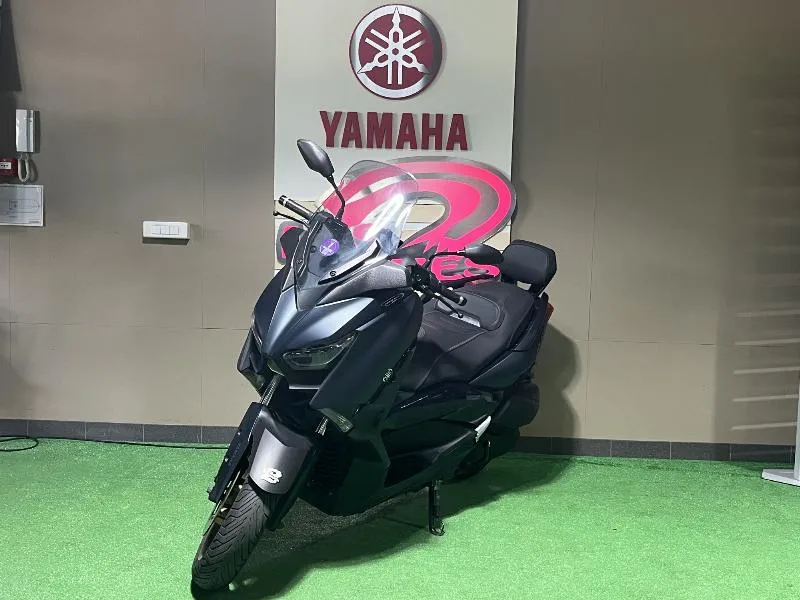 XMAX 300 Tech Max