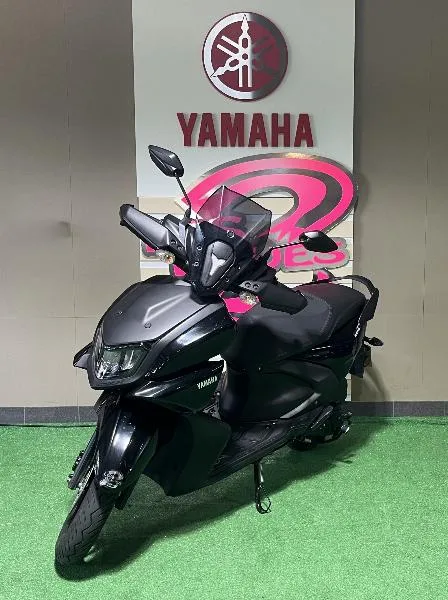 RayZR 125