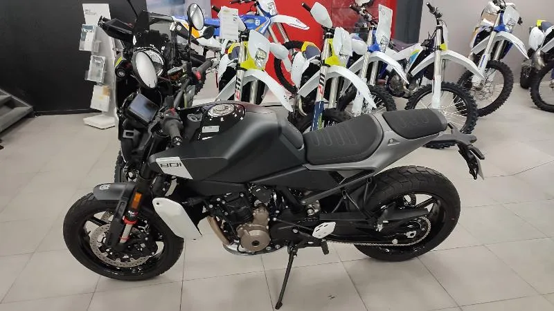 SVARTPILEN 801