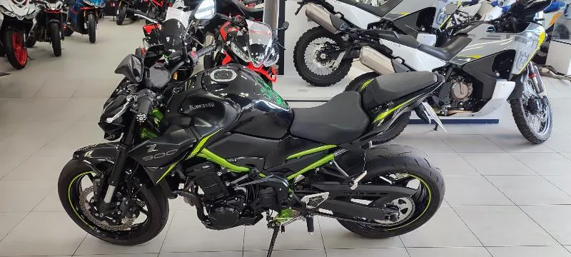 Z 900