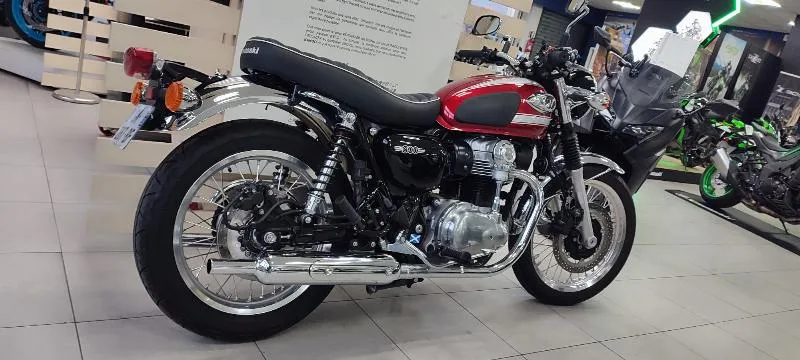 W 800