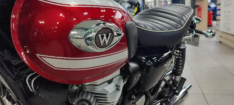 W 800
