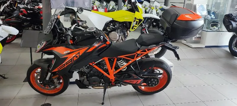 1290 SUPER DUKE GT