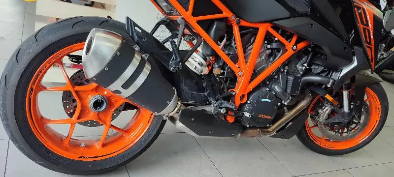 1290 SUPER DUKE GT