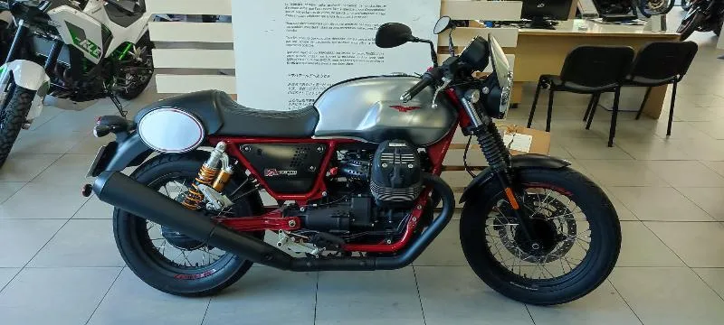 V7 III RACER 750