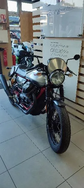 V7 III RACER 750
