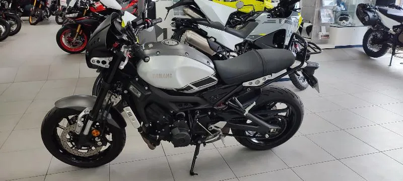 XSR 900