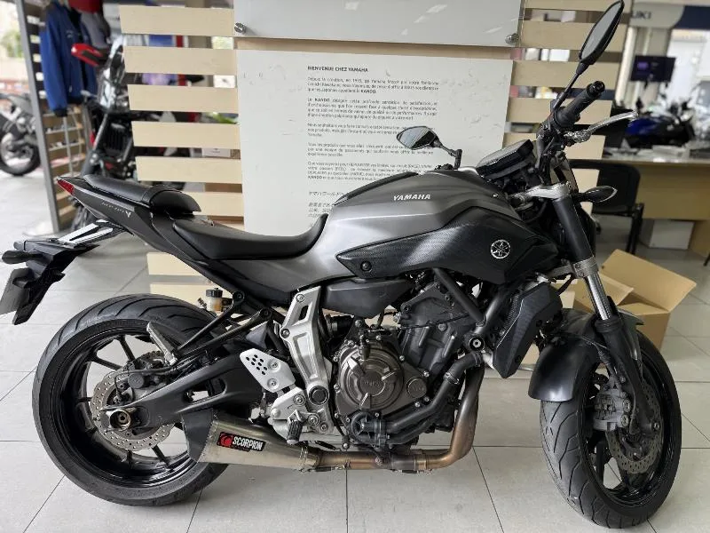 MT07