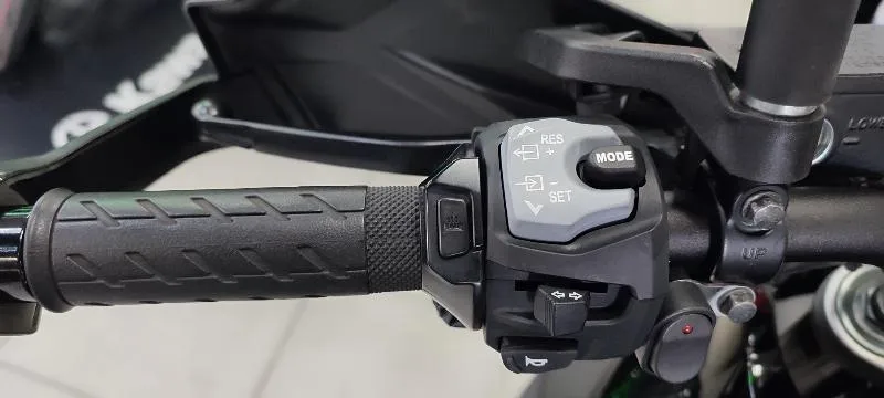 DL VSTROM 1050XT