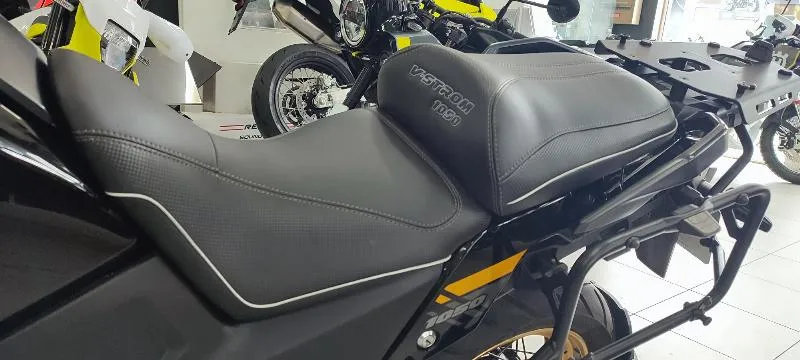 DL VSTROM 1050XT