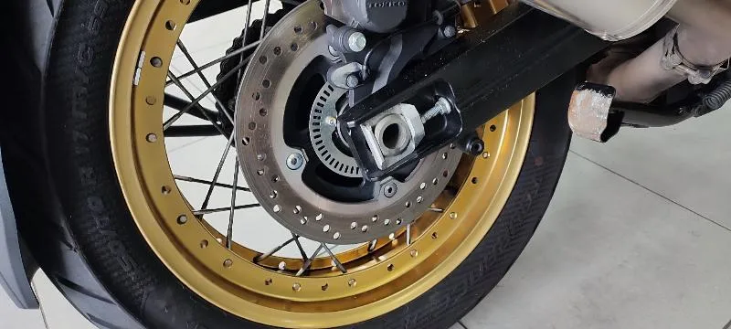 DL VSTROM 1050XT