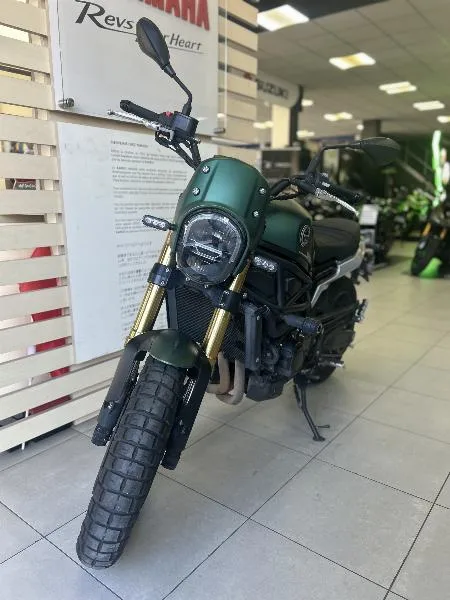 LEONCINO 800 T