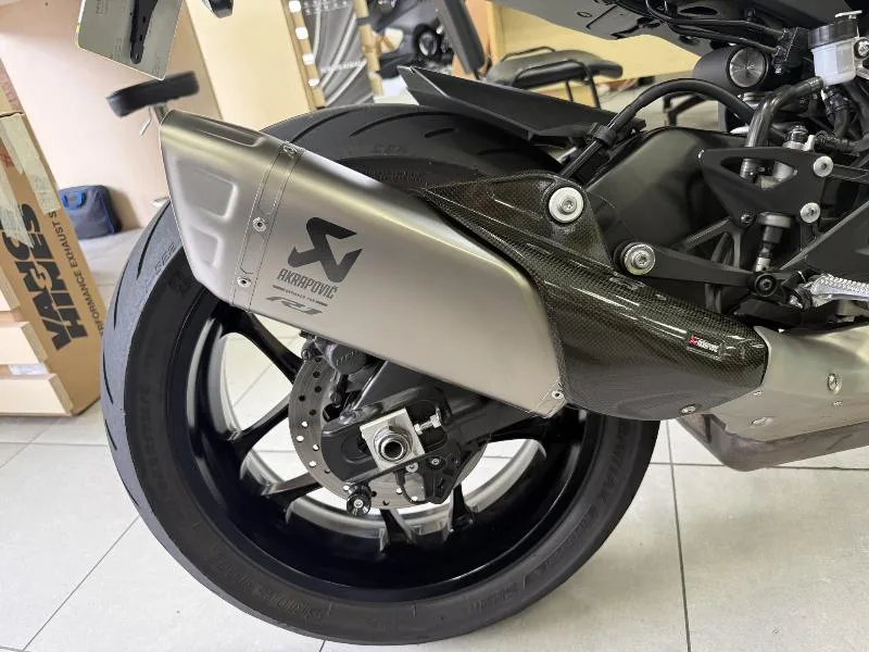 YZF 1000 R1 CROSS PLANE