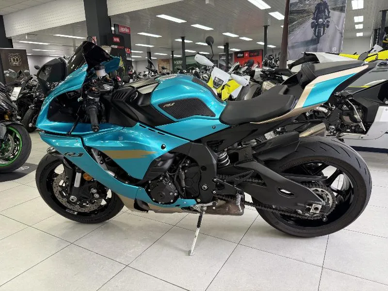 YZF 1000 R1 CROSS PLANE