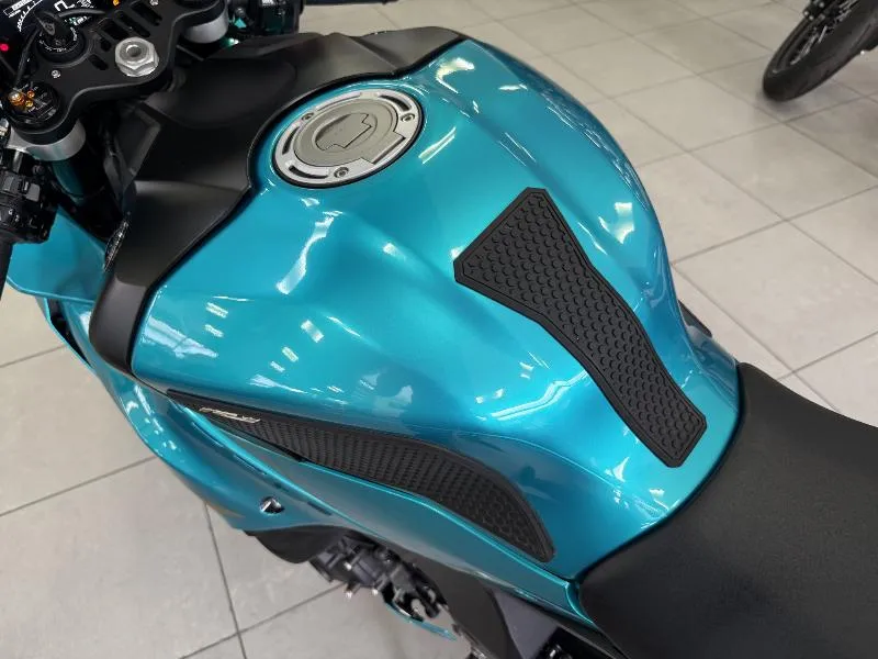 YZF 1000 R1 CROSS PLANE