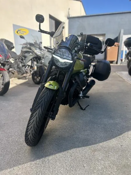 V7 SPORT 850