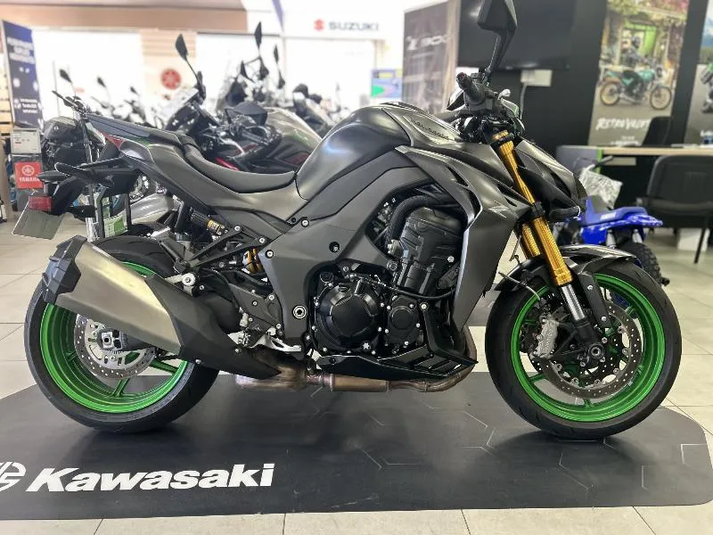 1100 SX SE