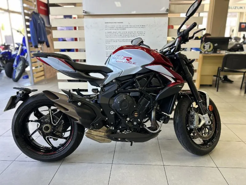BRUTALE 800 RR