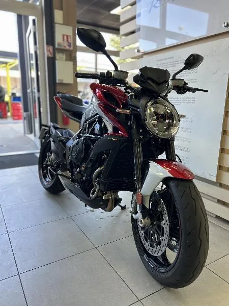 BRUTALE 800 RR