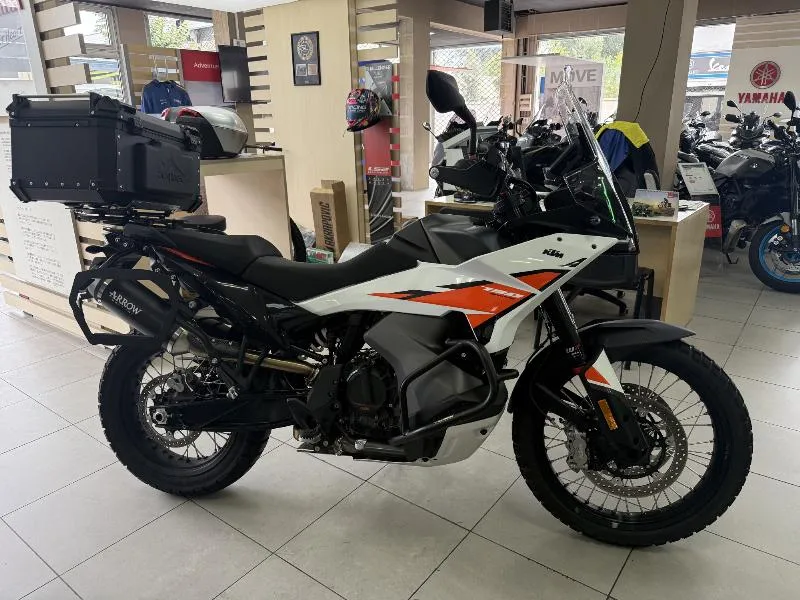 790 ADVENTURE