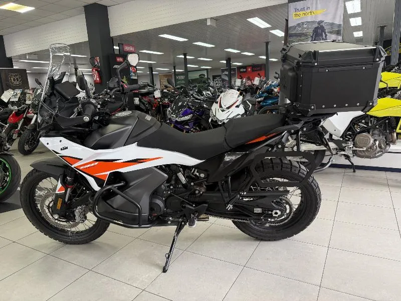 790 ADVENTURE