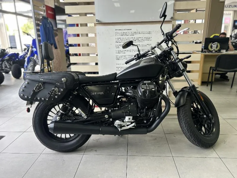 V9 BOBBER