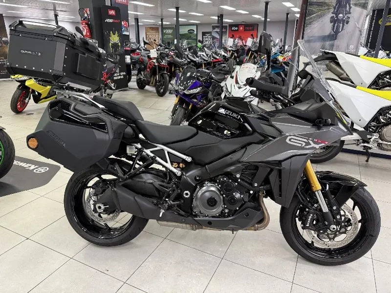 GSXS 1000 GX