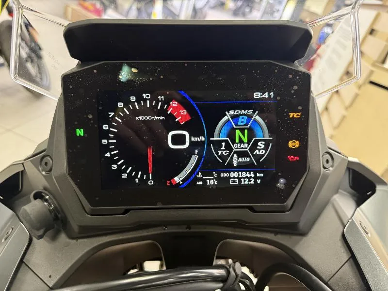 GSXS 1000 GX