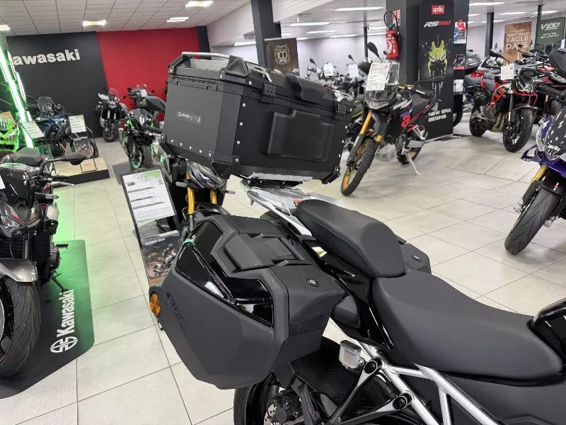 GSXS 1000 GX