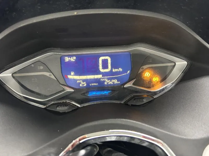 PCX 125