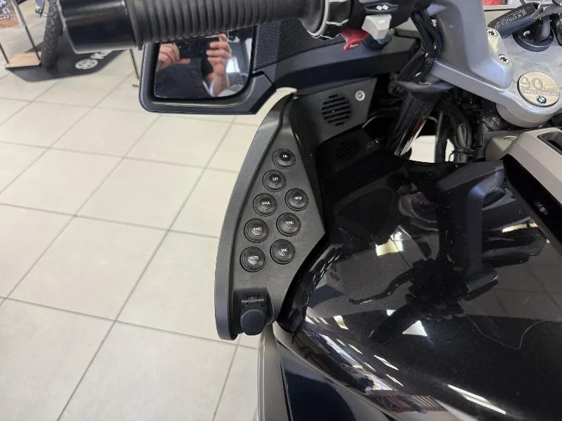 R 1200 RT