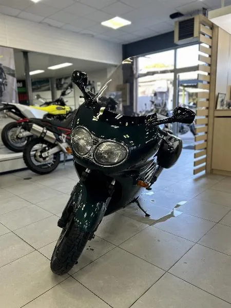 TROPHY 900