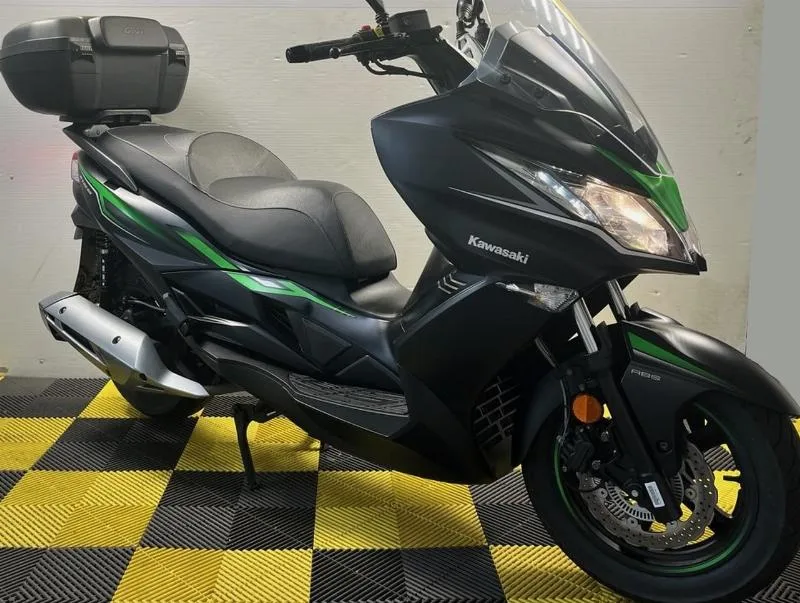 J125