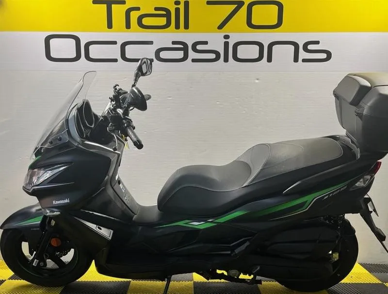 J125