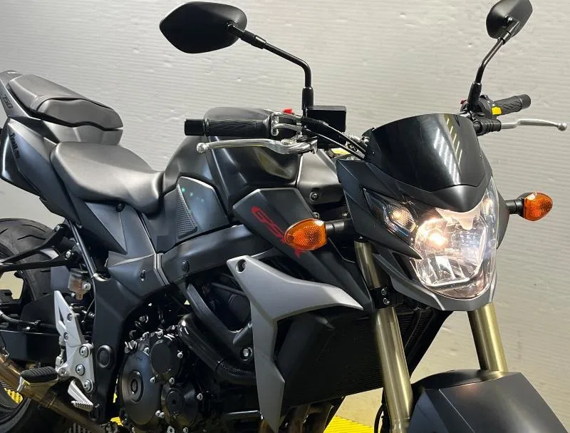 GSR 750 2013