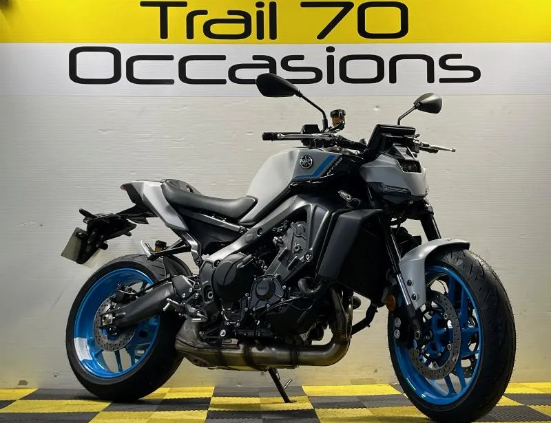 MT09