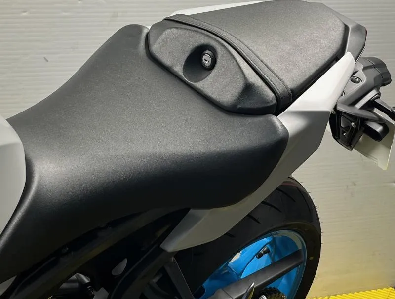 MT09