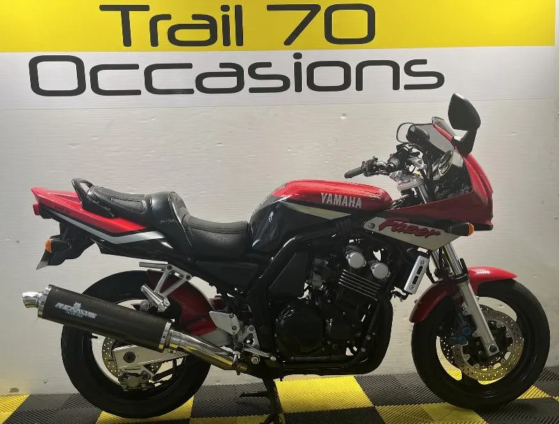 FZS FAZER 2000