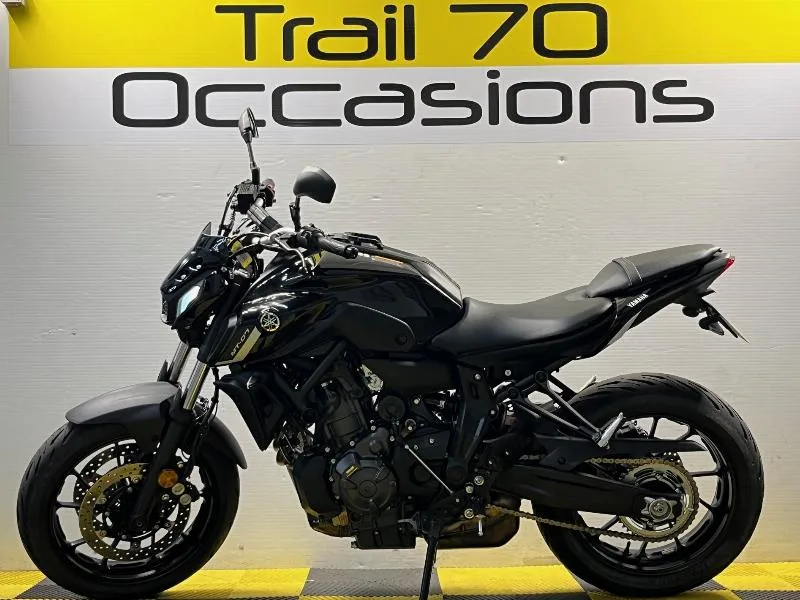 MT07