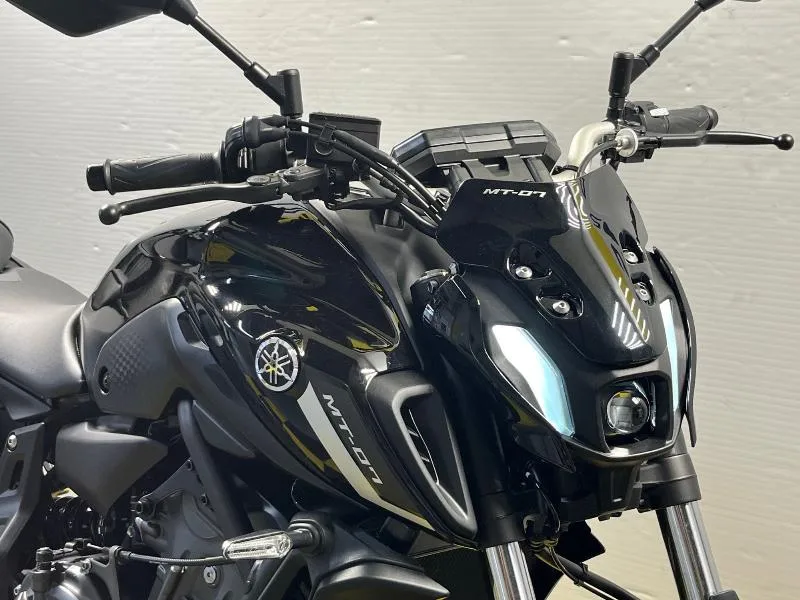 MT07