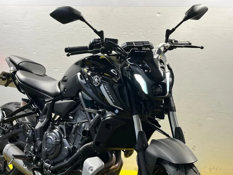 MT07
