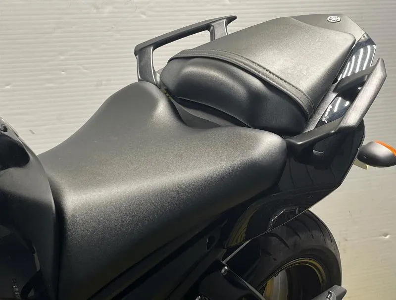FZ8 N ABS