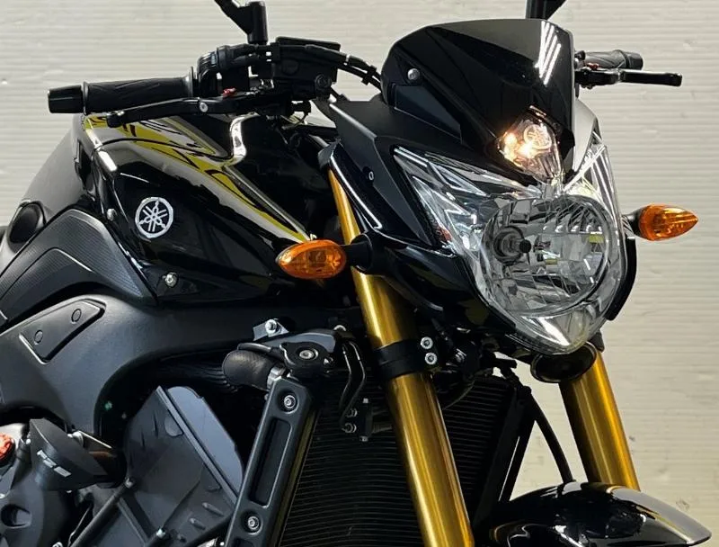 FZ8 N ABS
