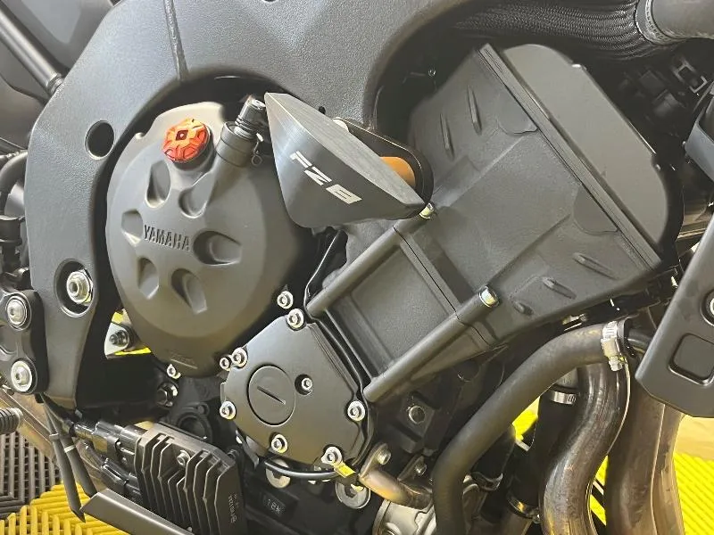FZ8 N ABS