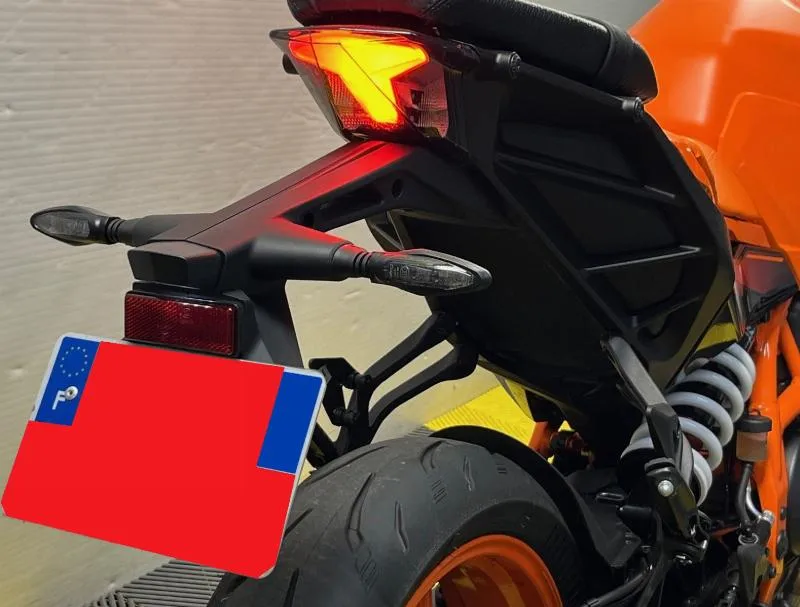 390 DUKE