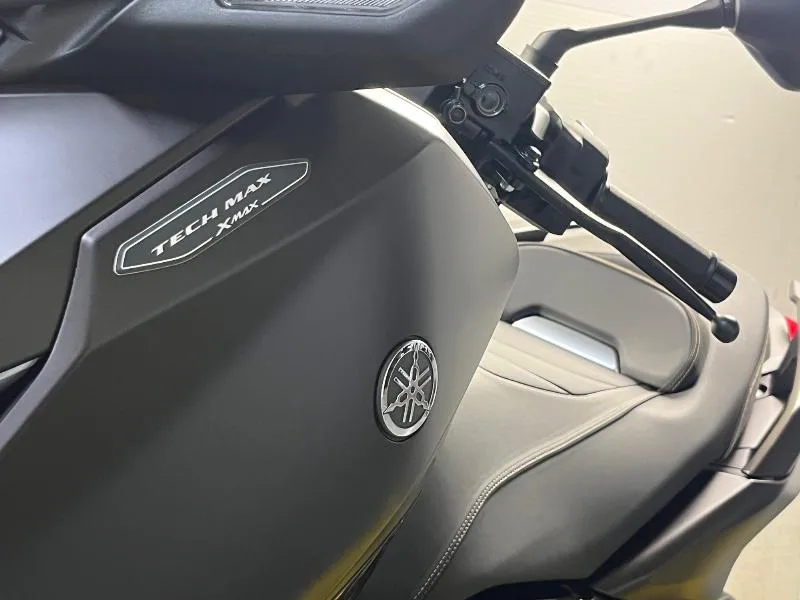 XMAX 125