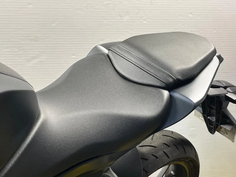 CB 125
