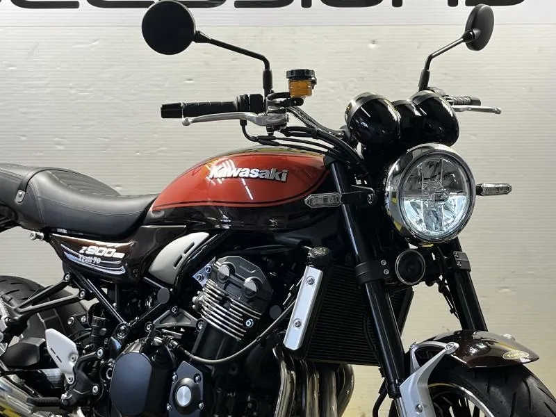 Z 900