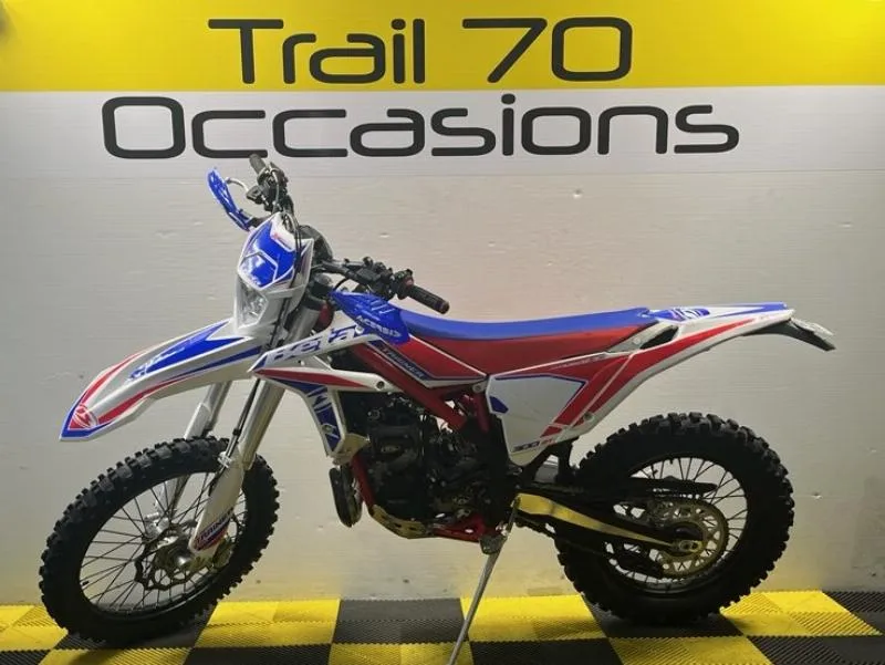 XTRAINER 300