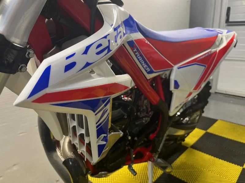 XTRAINER 300